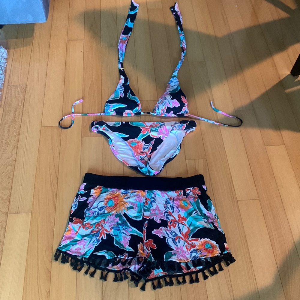 Trina Turk 3 piece swimsuit set EC